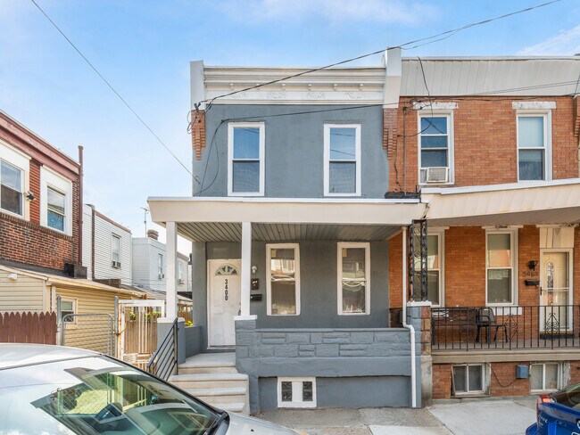 Building Photo - 3400 Reach St