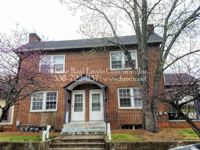 Photo - 123 S Poplar St Apartment