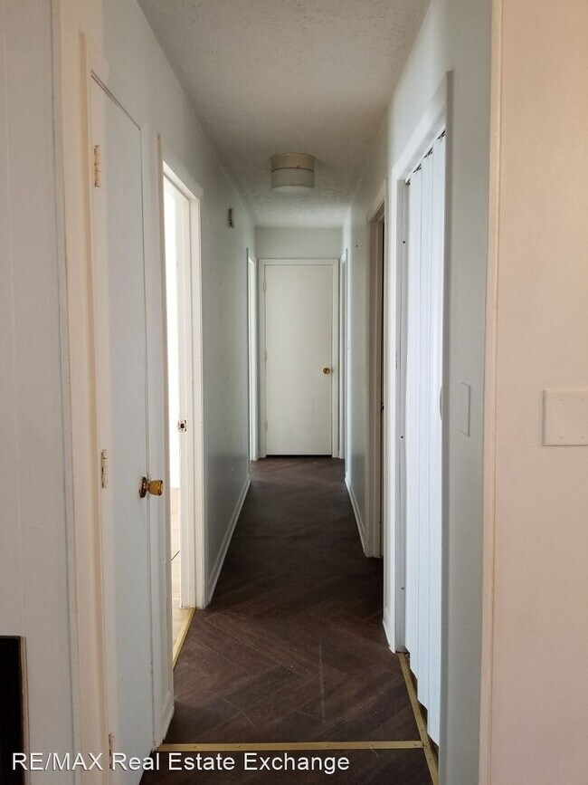 Foto del edificio - 3 br, 1.5 bath House - 9872 NC Hwy 72 East