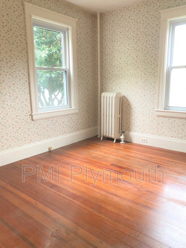 Building Photo - 74 Standish Ave