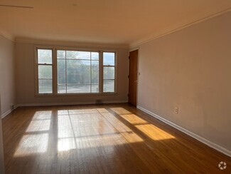 Building Photo - 2307 Noble Rd