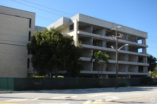 Building Photo - Z Palm Beach Residences