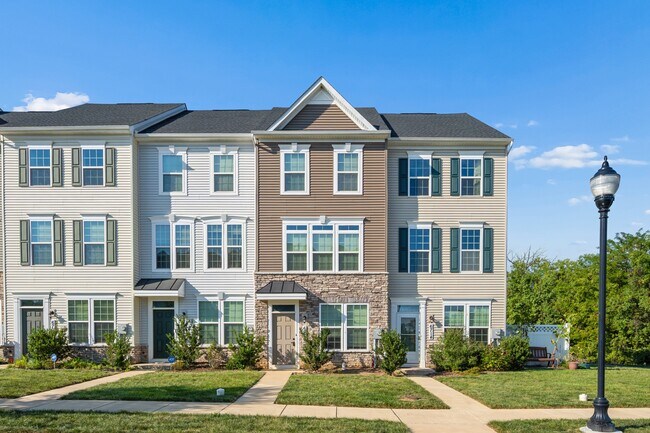 Building Photo - 6712 Ballenger Run Blvd