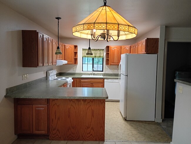 Building Photo - 5445 191st Ave SW