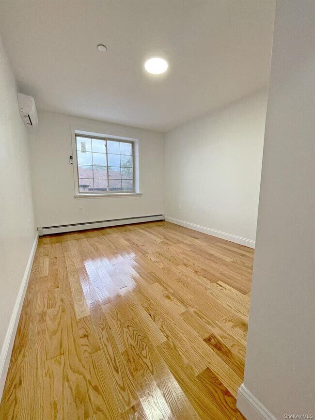 Foto del edificio - 36-29 171st St