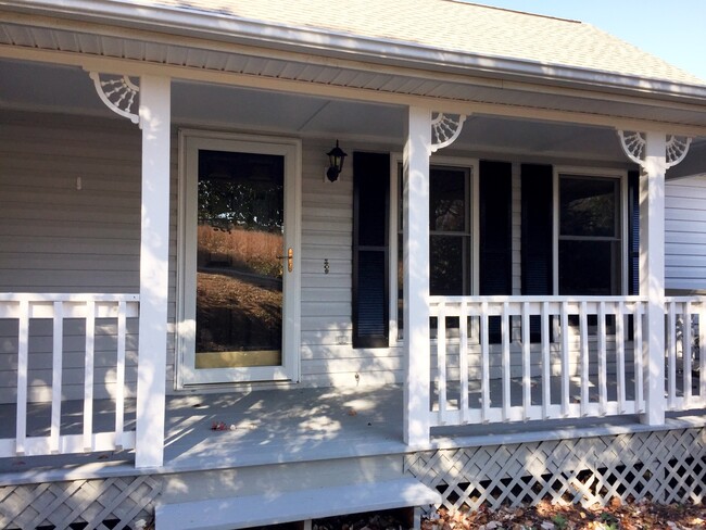 Foto del edificio - Charming North Asheville Cape Cod