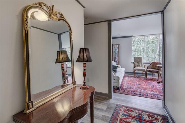 Building Photo - 2637 Peachtree Rd