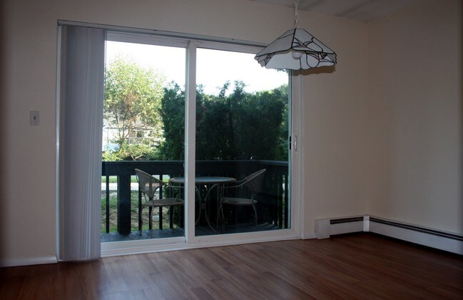 Foto del edificio - 10 Ameridge Dr