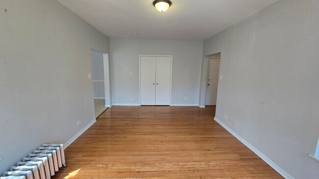 Foto del edificio - 7724 N Marshfield Ave