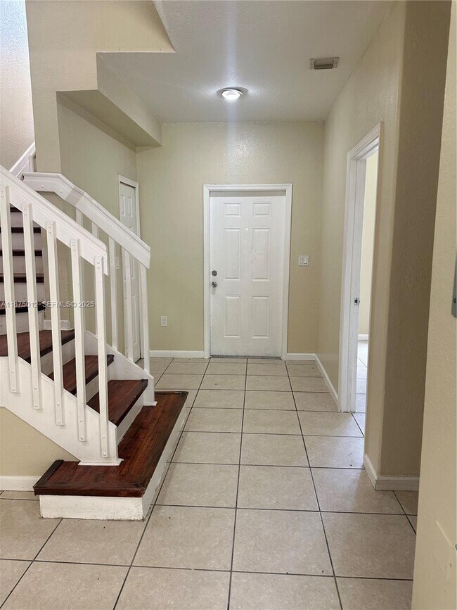 Foto del edificio - 2834 SE 16th Ave