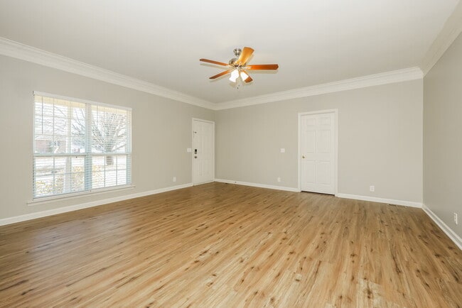 Foto del edificio - 2651 Battleground Dr