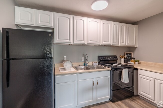 Interior Photo - Ashton Park