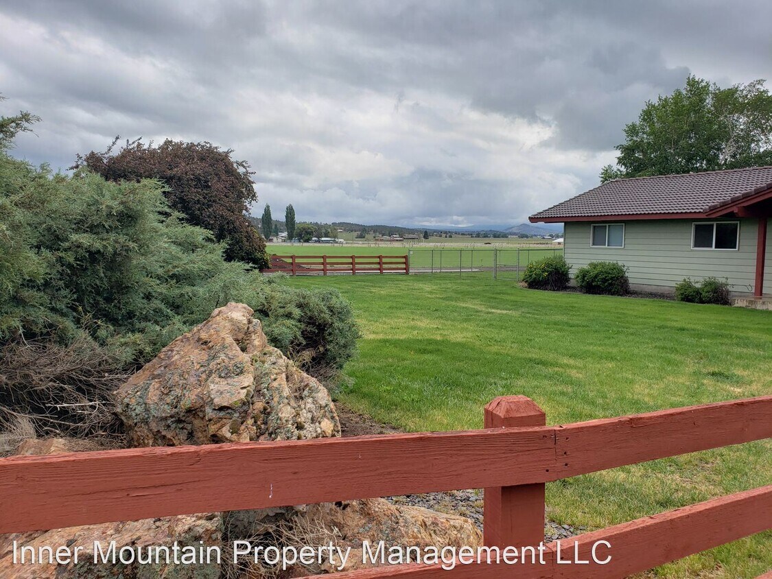 Primary Photo - 3 br, 2 bath House - 3740 NW Gerke Rd