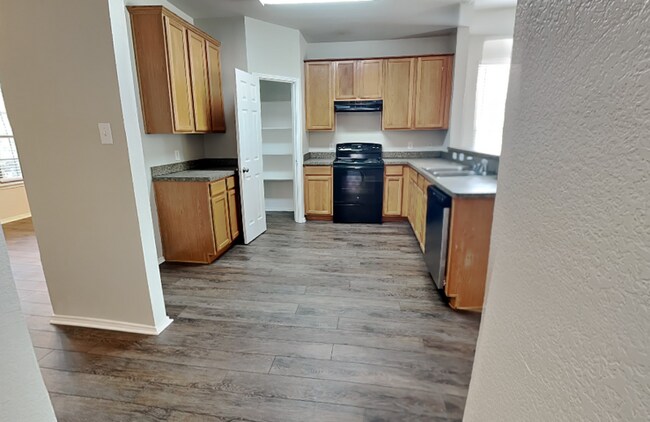 Foto del edificio - 12509 Patnoe Dr