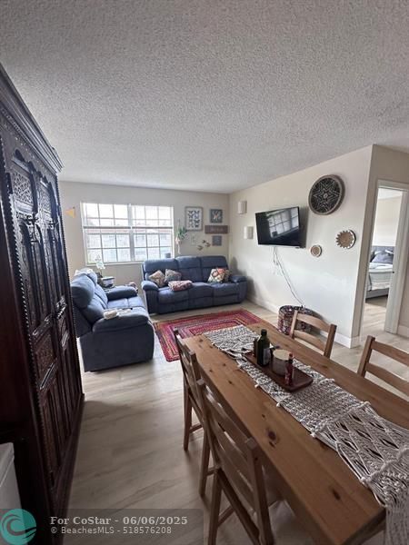 Foto del edificio - 365 SW 86th Ave