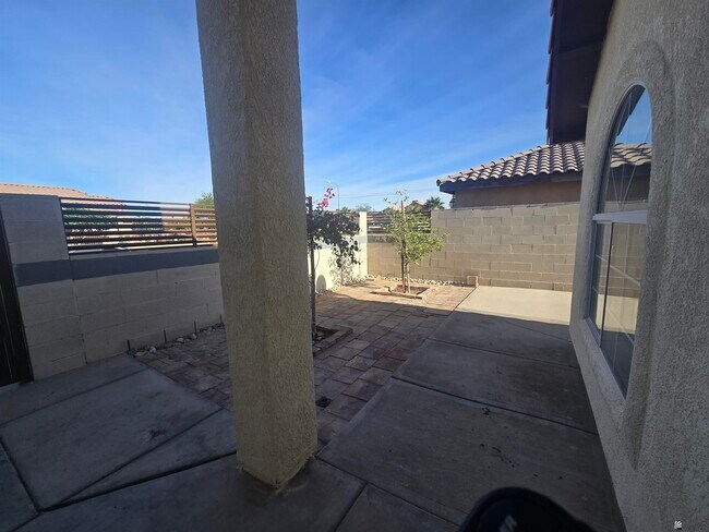 Foto del edificio - 417 San Juan Ln
