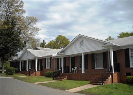 Building Photo - East Park Apartments