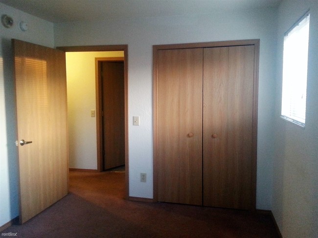 Foto del edificio - 3215 Lang Rd