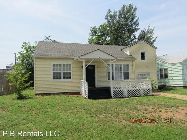 Building Photo - 3 br, 1.5 bath House - 1910 NW Arlington A...