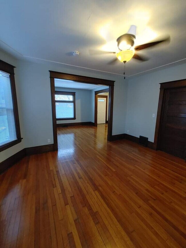 Foto del edificio - 801 4th St E