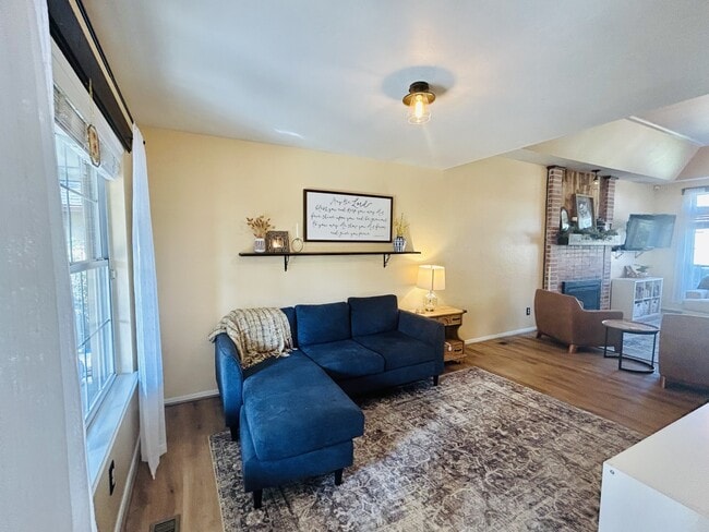 Building Photo - 1312 Concord Ln