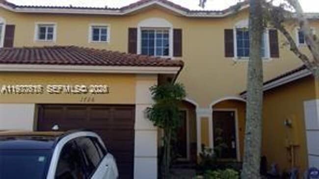 Foto del edificio - 1726 SW 81st Terrace