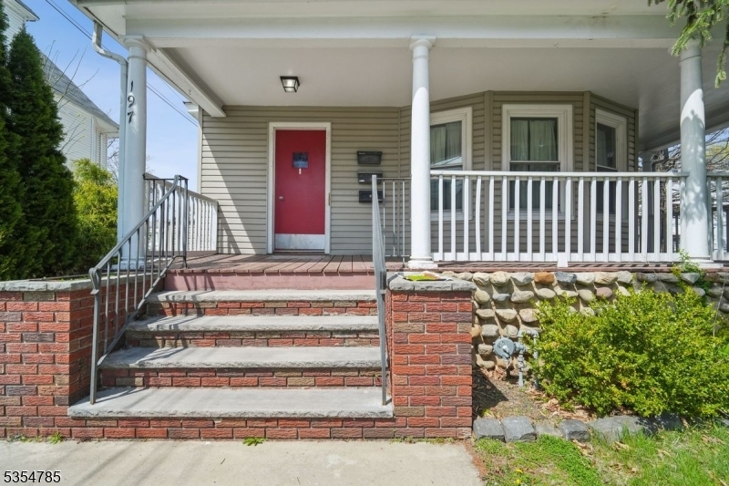 Foto principal - 197 Montgomery St