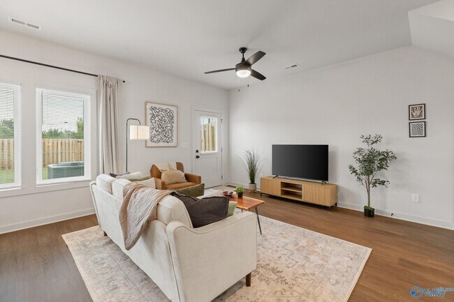 Foto del edificio - 2512 Freeman Rd SW