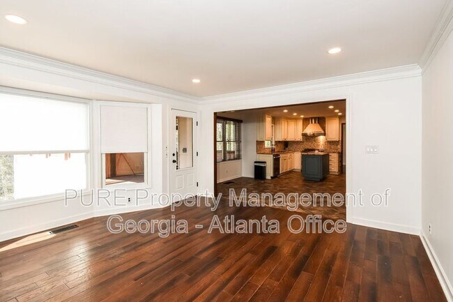 Foto del edificio - 4271 Edgewater Dr NW