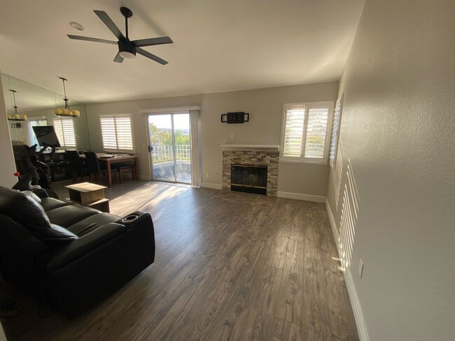 Foto del edificio - Charming 2 Bedroom 2.5 Bath Home In Poway