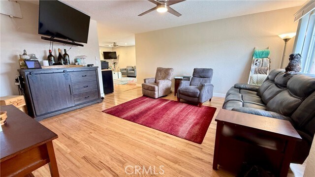 Foto del edificio - 6472 Brown Cir