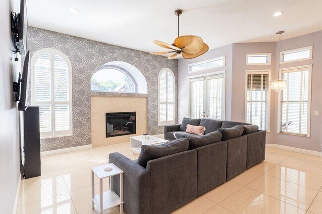 Building Photo - 6138 NW Ginger Ln