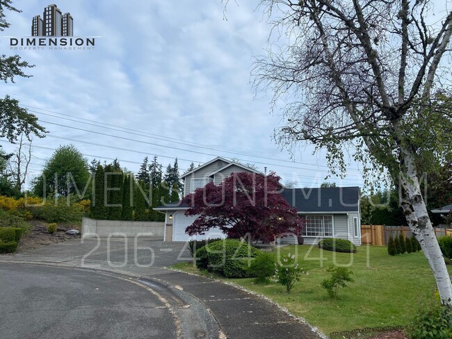Building Photo - Charming 3-Bed, 2-Bath Home in Prime Feder...