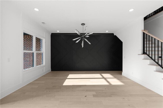 Building Photo - 409 Thunder Rd