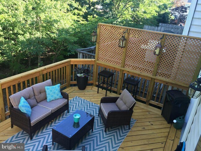 Building Photo - 11820 Edmont Pl