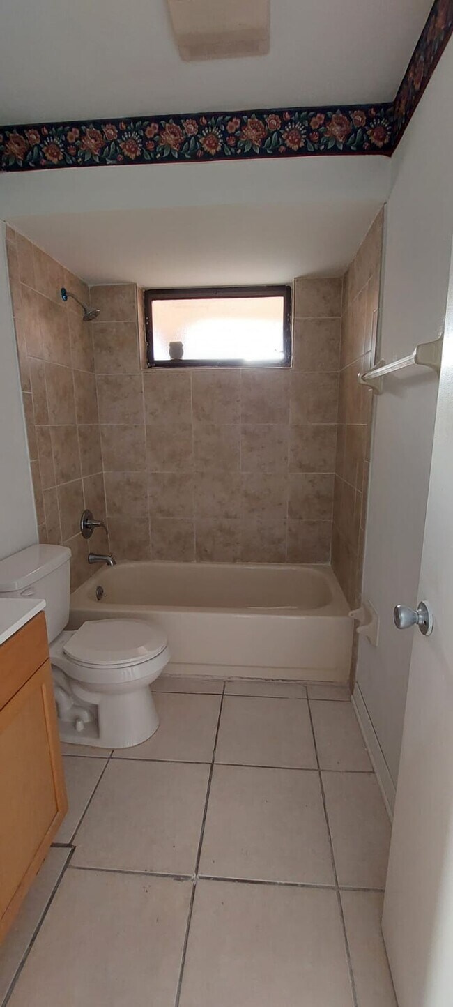 Foto del edificio - 209 Olivewood Ct