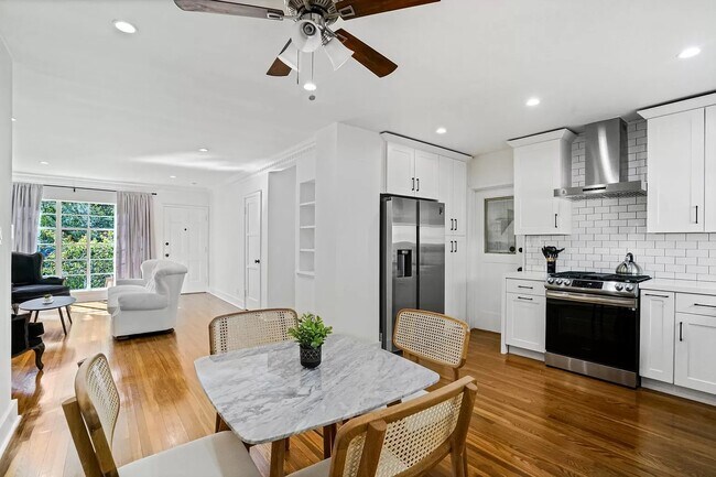 Foto del edificio - 4707 Finley Ave