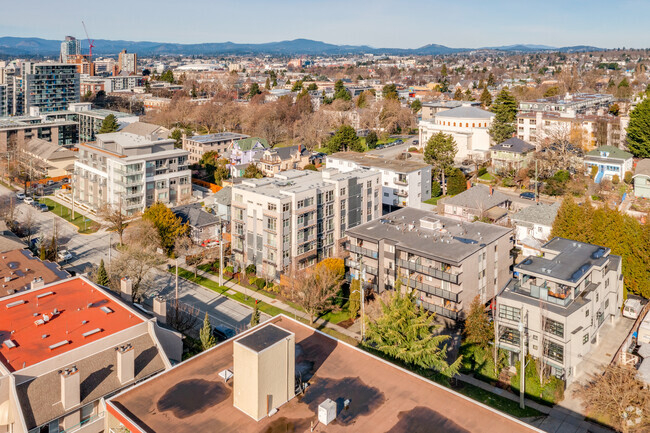 Building Photo - The Chambers Apartments