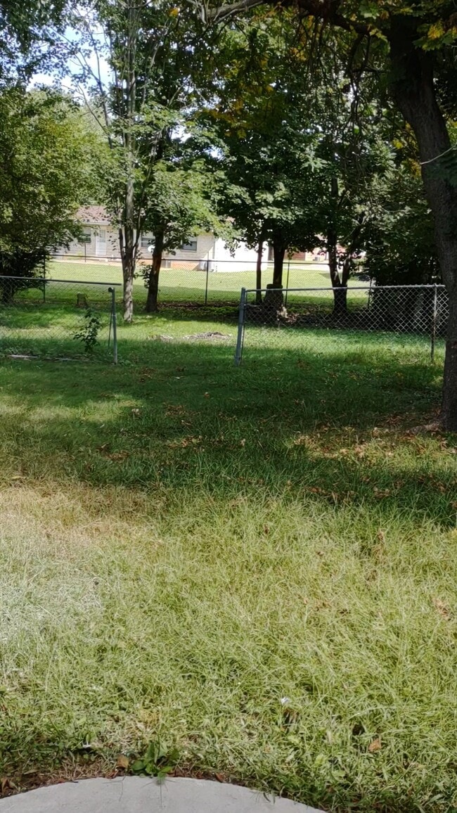 Building Photo - 501 Washington St