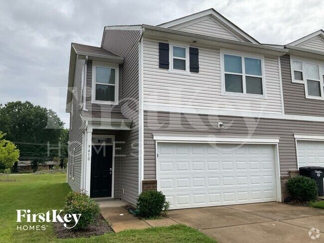 Building Photo - 9410 Village View Ct NW