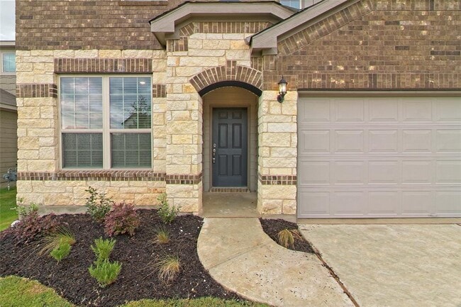 Building Photo - 105 Bird Cherry Wy