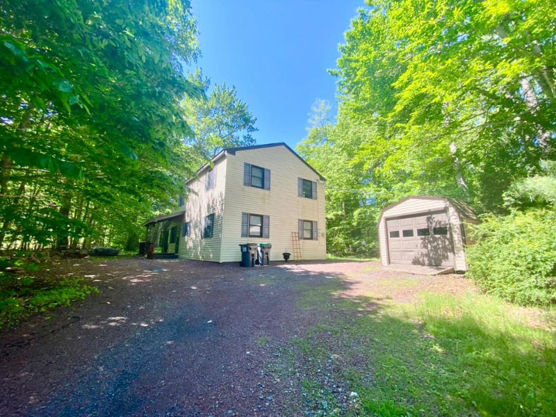 Foto principal - 199 Echo Lake Rd