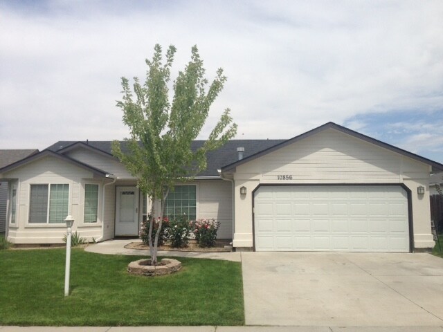 Primary Photo - 10856 W Hazelwood Dr