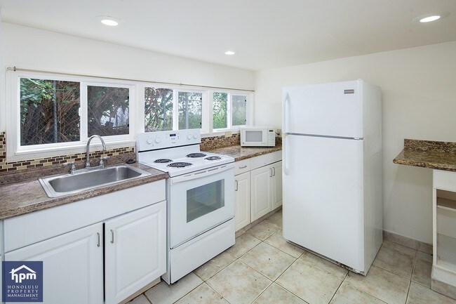 Building Photo - 1731 Algaroba St