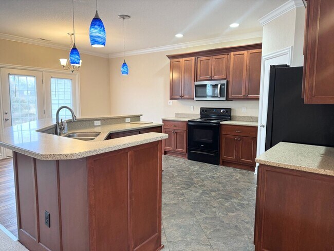 Foto del edificio - 125 Tulip Tree Dr