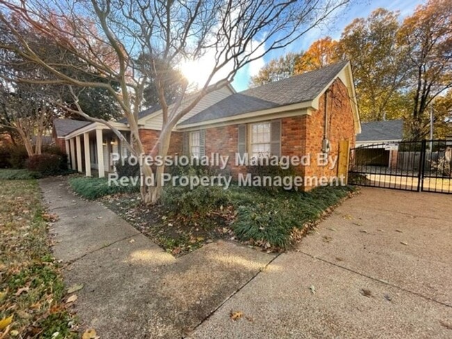 Building Photo - 99 Perkins Extd