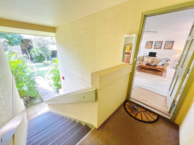 Building Photo - Maui Gardens - Central Kihei Resort Style Complex - Furnished 2 bed/1.5bath