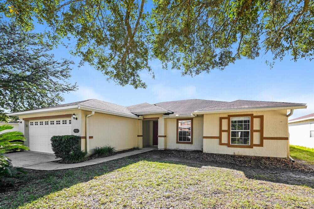 Foto principal - 9016 Redtail Dr