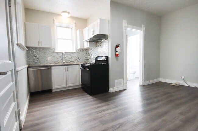 Photo du bâtiment - Cool One-Bedroom By Kitchener GO Station