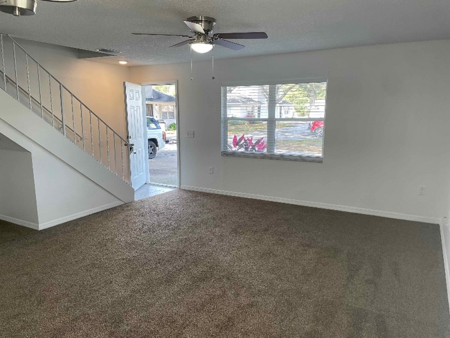 Building Photo - 6404-6422 Odom Rd
